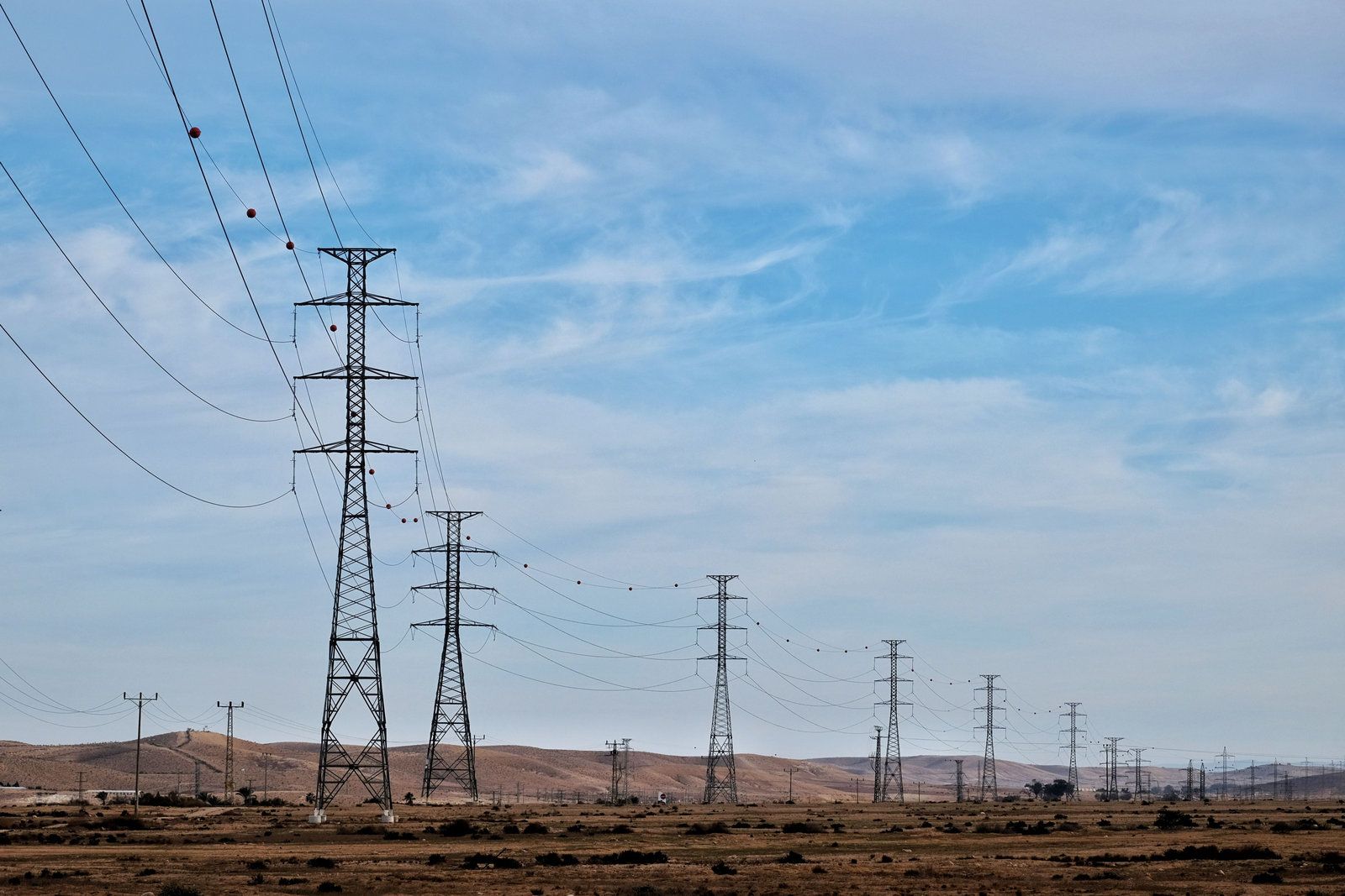Electricity transmission lines